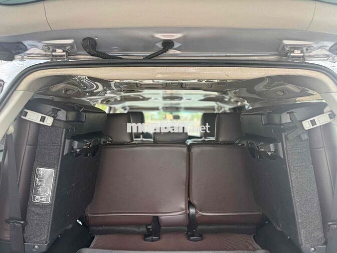 Toyota Fortuner 2017 Bạc 140000 km