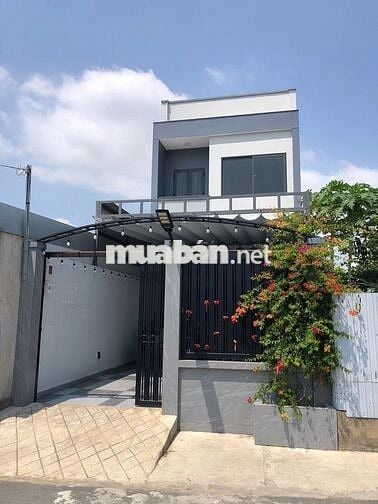 Nhà trệt lầu tại Lê Văn Lương. 5x27 nhà mới. Shr hỗ trợ bank