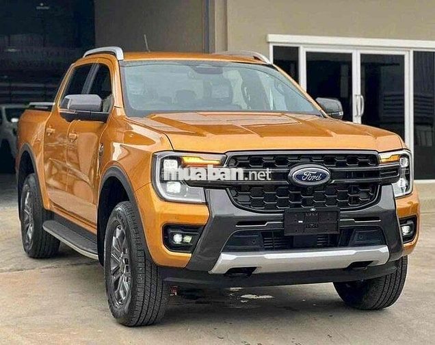 Ford Wildtrak 2026 rẻ hơn xe lướt