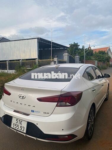 Hyundai Elantra 2.0 GLS Trắng 40.000 km