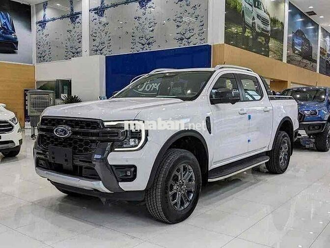 Ford Wildtrak 2026 rẻ hơn xe lướt