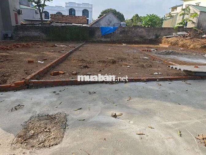 Chính chủ cần bán đất phân lô
80m long châu sơn phụng châu chương mỹ