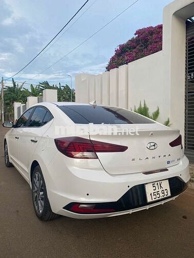 Hyundai Elantra 2.0 GLS Trắng 40.000 km