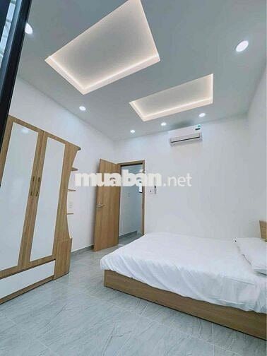 Chỉ: 4Tỷ750 - NHÀ NGAY Chợ Thị Nghè – Sát Q1 Diện tích: 30m2 - Vuông A