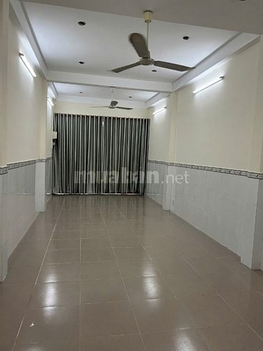 Nhà cho thuê nguyên căn 856/4 Quang Trung, Phường 8, Gò Vấp, 3,7x25m