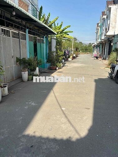 Nhà bán góc 2 MẶT TIỀN giá 1tỷ6 FULL nội thất ( còn đất thừa)
