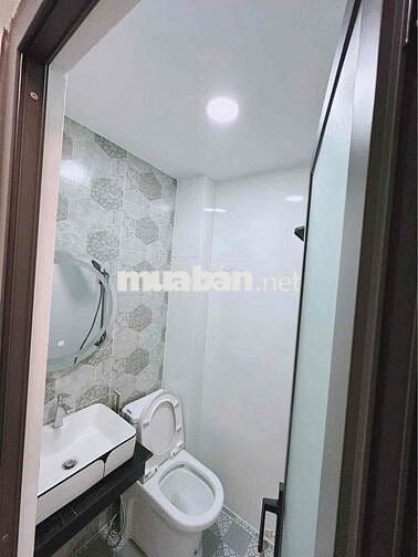 Chỉ: 4Tỷ750 - NHÀ NGAY Chợ Thị Nghè – Sát Q1 Diện tích: 30m2 - Vuông A