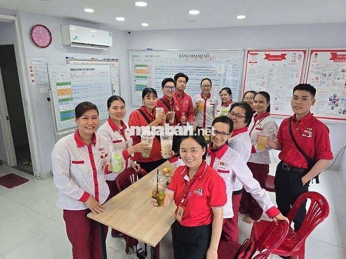 Tuyển dụng nữ bán hàng lao động phổ thông
