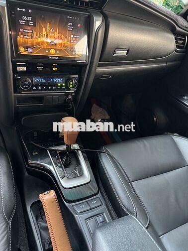 Toyota Fortuner Trắng Ngọc trai 17000 km