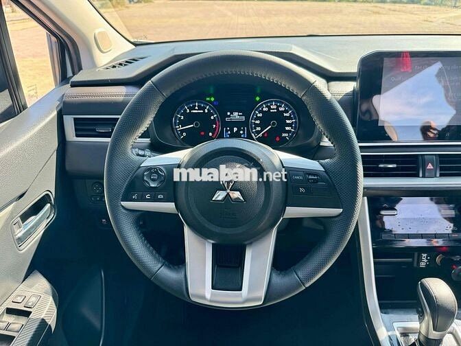 Mitsubishi Xpander Premium 2024 Trắng 34000 km