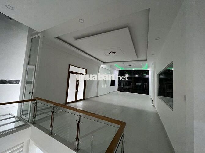 CHO THUÊ NHÀ MẶT TIỀN PHAN VĂN TRỊ (TRỆT 2 LẦU 6m X 25m) VỊ TRÍ ĐẸP