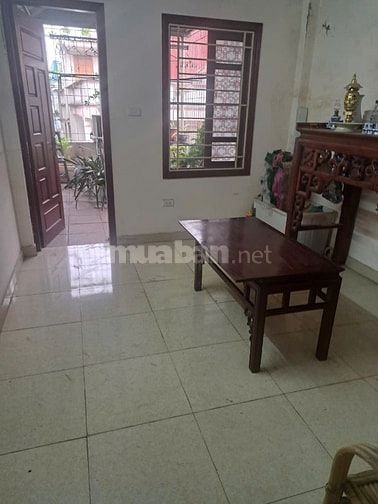 Cho thuê cả nhà 5 tầng mặt ngõ ôtô phố Khương Trung