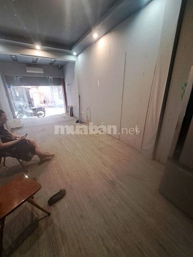 Cho thuê cả nhà 5 tầng mặt ngõ ôtô phố Khương Trung