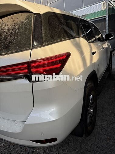 Toyota Fortuner Trắng Ngọc trai 17000 km