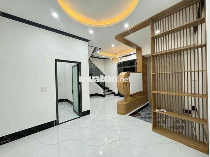 NHÀ ĐEP MỚI 100% 1 TRỆT 1 LẦU ĐƯỜNG ÔTÔ NGAY TRUNG TÂM PHƯỜNG 3 VĨNH L