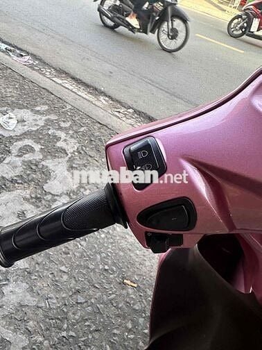 Honda Vision 2017 màu Hồng