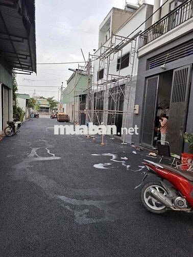 Cho Thuê Nhà Mới Xây 100% Ngay Ngã Tư Ga DT 90m2 Trệt 1Lửng 3Pn 1Wc