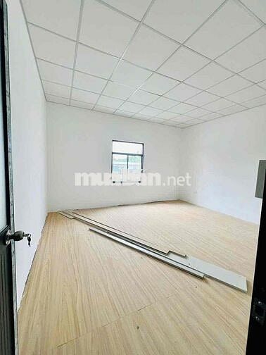 Cho Thuê Nhà Mới Xây 100% Ngay Ngã Tư Ga DT 90m2 Trệt 1Lửng 3Pn 1Wc