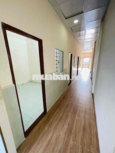 Nhà nguyên căn 4,5x30m 3phòng lộ ô tô Huỳnh Thị Nở Cái Răng