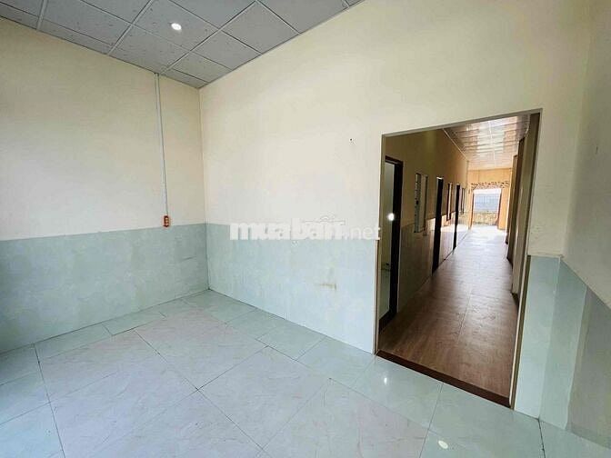 Nhà nguyên căn 4,5x30m 3phòng lộ ô tô Huỳnh Thị Nở Cái Răng