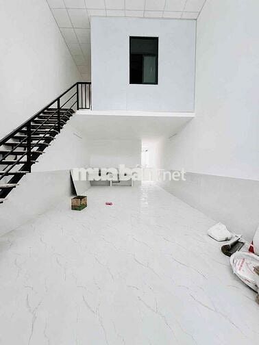 Cho Thuê Nhà Mới Xây 100% Ngay Ngã Tư Ga DT 90m2 Trệt 1Lửng 3Pn 1Wc