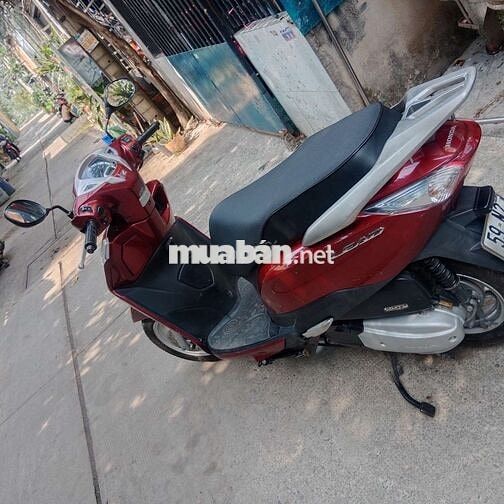 Honda Lead 2017 màu Đỏ chính chủ.