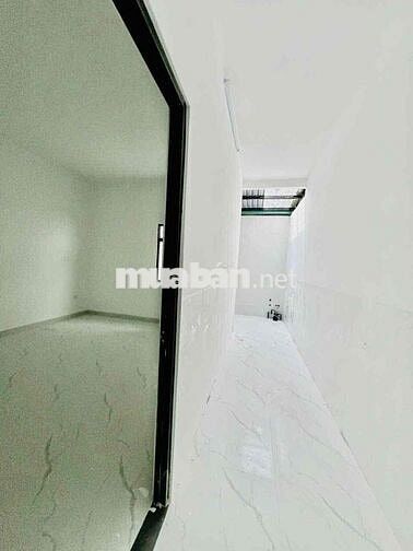 Cho Thuê Nhà Mới Xây 100% Ngay Ngã Tư Ga DT 90m2 Trệt 1Lửng 3Pn 1Wc