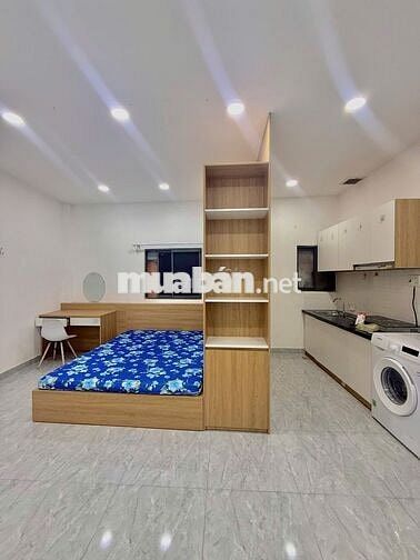 Phòng mới xây mặt tiền đường Nguyễn Tiểu La Phường 5 Q10.