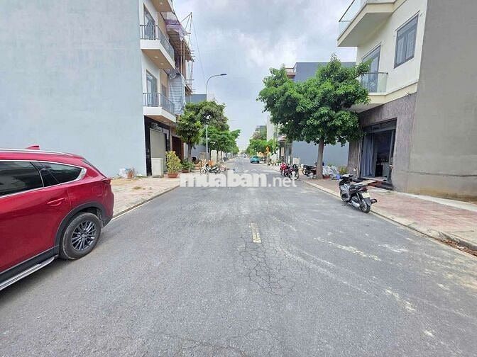 Đất đẹp trục chính kdc Lê Phong An Phú 1 Thuận An