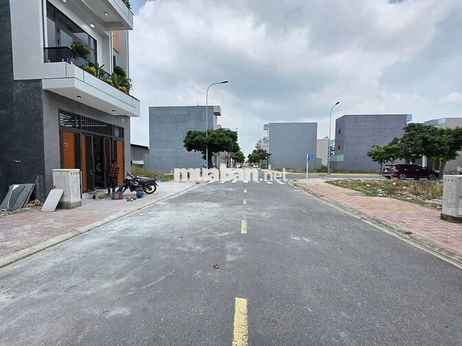 Đất đẹp trục chính kdc Lê Phong An Phú 1 Thuận An