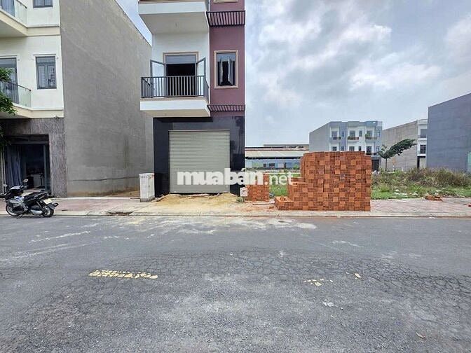 Đất đẹp trục chính kdc Lê Phong An Phú 1 Thuận An