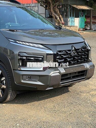 Xpander Cross MY26 Nâu - Sẵn xe giao ngay
