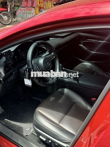Mazda 3 Luxury 2024 Đỏ 18.000 km
