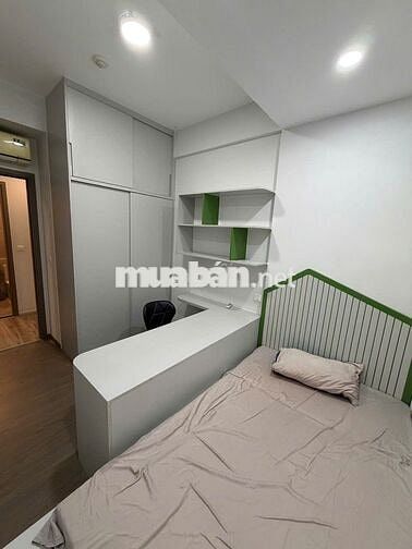 Căn 2 Phòng ngủ View Hồ bơi đẹp; Trống sẵn; Giá thuê cạnh tranh.