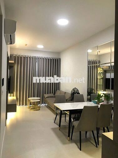Căn 2 Phòng ngủ View Hồ bơi đẹp; Trống sẵn; Giá thuê cạnh tranh.