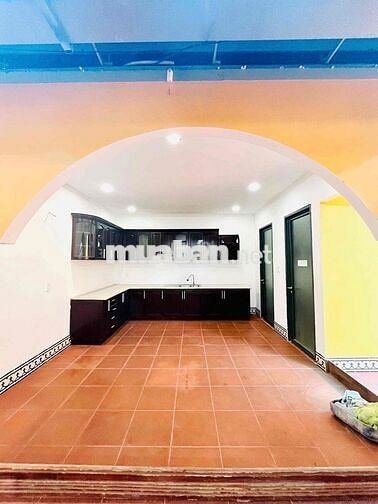 CHO THUÊ HỢP TỨ VIỆN 500m2 KHU DÂN CƯ GẦN NAM LONG