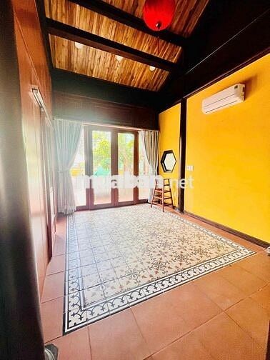 CHO THUÊ HỢP TỨ VIỆN 500m2 KHU DÂN CƯ GẦN NAM LONG