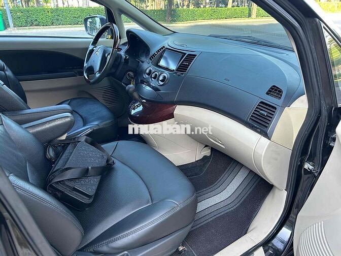 Mitsubishi Grandis 2008 Đen