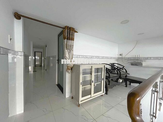 NGUYÊN CĂN 1 TRỆT 1 LẦU 3 PHÒNG NGỦ KẾ BÊN AEON TÂN PHÚ