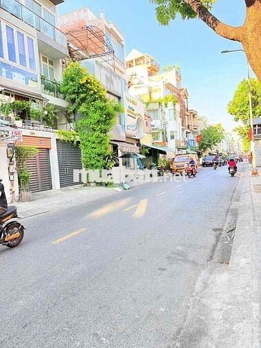 BÁN NHÀ MẶT TIỀN HOÀ HƯNG QUẬN 10 DT 5.25m x 12m 5 TẦNG GIÁ 17 TỶ