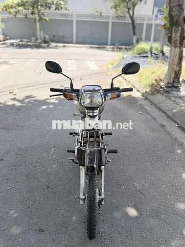 Honda Dream màu Nâu
