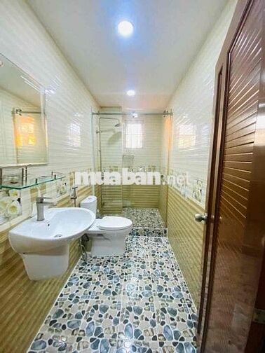 Nhà Trệt 2 lầu 3pn Mới Giáp Khu Nam Long
