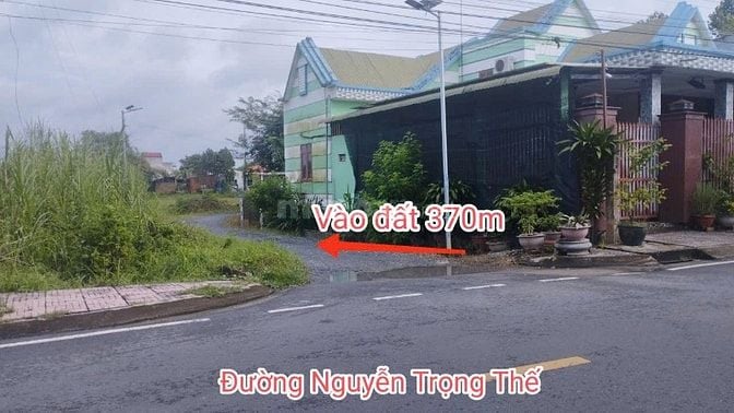 Kẹt tiền đáo hạn ngân hàng giảm giá bán gấp