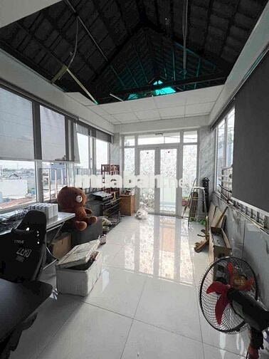BÁN NHÀ  2 MẶT TIỀN HẺM XE HƠI - SÁT ĐƯỜNG BỜ KÊNH THAM LƯƠNG