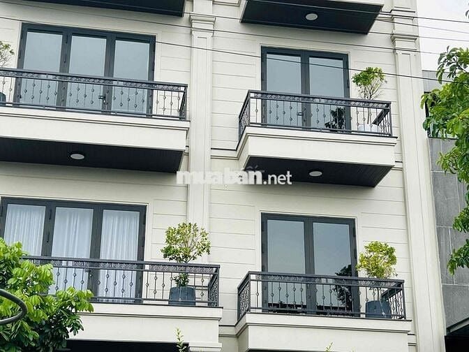 Bán đất villa mặt tiền sông nguyễn đình thi 12x25m Đông Nam