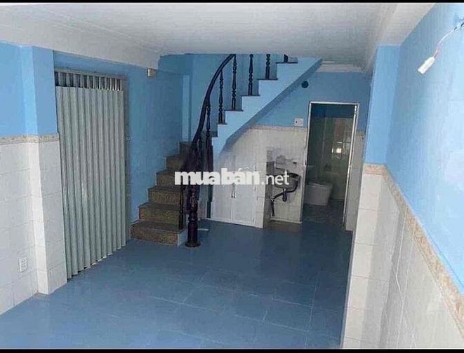 Nhà nguyên căn Đường Cách Mạng Tháng 8 Quận 3 cho thuê