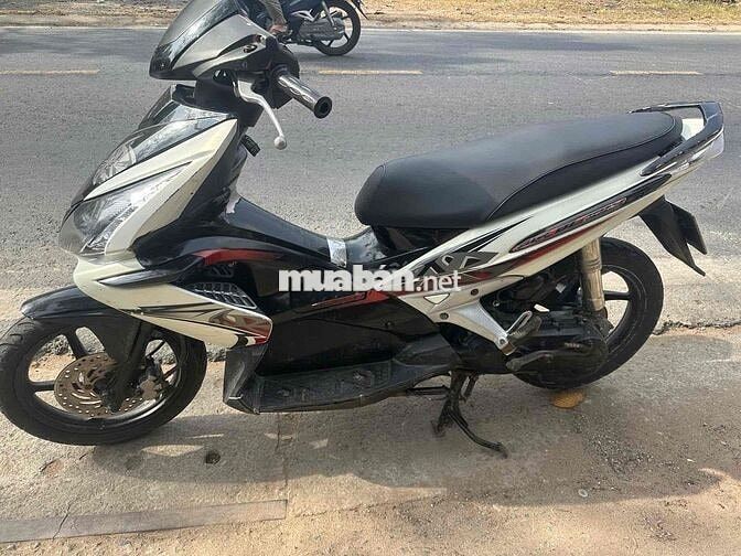 Honda Air Blade Trắng đen úp thái biển 59