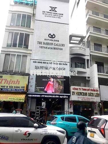 MT VIP LÊ THỊ HỒNG GẤM SÁT CHỢ BẾN THÀNH 5 TẦNG CÓ THANG MÁY