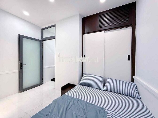 Chỉ nhỉnh 4 Tỷ AC sở hữu căn nhà ngay Khu Phố Phan Xích Long P