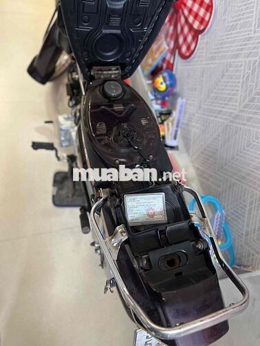 Honda Dream Thái màu Nâu